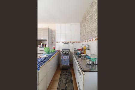 Casa à venda com 250m², 5 quartos e 2 vagas Casa à venda com 250m², 5 quartos e 2 vagasCasa 2 - Cozinha