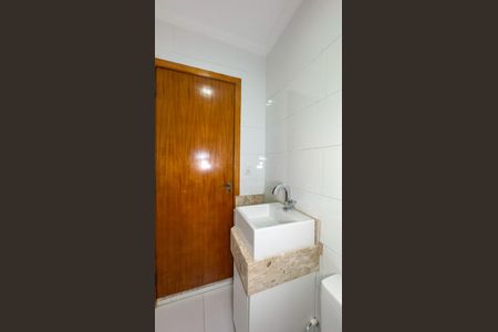 Casa para alugar com 100m², 2 quartos e 2 vagas Casa para alugar com 100m², 2 quartos e 2 vagasBanheiro da Suíte 1