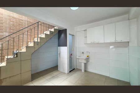 Casa para alugar com 100m², 2 quartos e 2 vagas Casa para alugar com 100m², 2 quartos e 2 vagasÁrea de Serviço