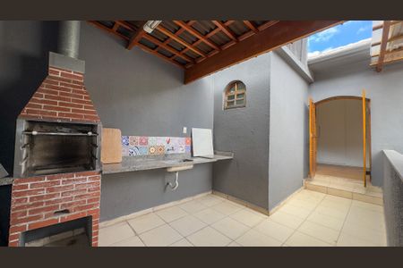 Casa para alugar com 100m², 2 quartos e 2 vagas Casa para alugar com 100m², 2 quartos e 2 vagasChurrasqueira