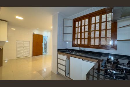 Casa para alugar com 100m², 2 quartos e 2 vagas Casa para alugar com 100m², 2 quartos e 2 vagasCozinha