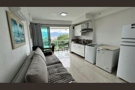 Apartamento à venda com 45m², 1 quarto e 1 vaga Apartamento à venda com 45m², 1 quarto e 1 vagaSala