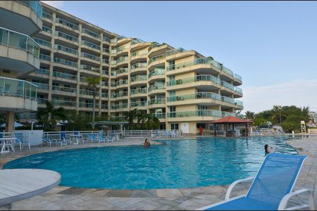 Apartamento à venda com 45m², 1 quarto e 1 vaga Apartamento à venda com 45m², 1 quarto e 1 vagaÁrea comum - Piscina