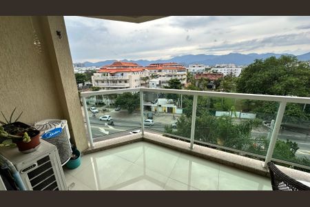 Apartamento à venda com 45m², 1 quarto e 1 vaga Apartamento à venda com 45m², 1 quarto e 1 vagaVaranda