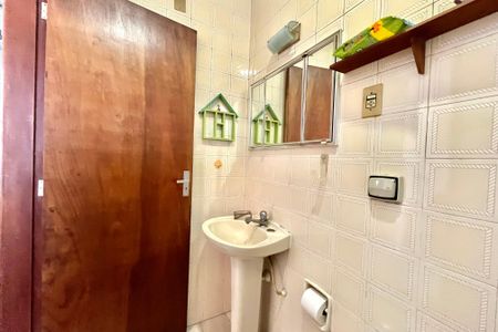 Casa à venda com 63m², 1 quarto e 1 vaga Casa à venda com 63m², 1 quarto e 1 vagaBanheiro