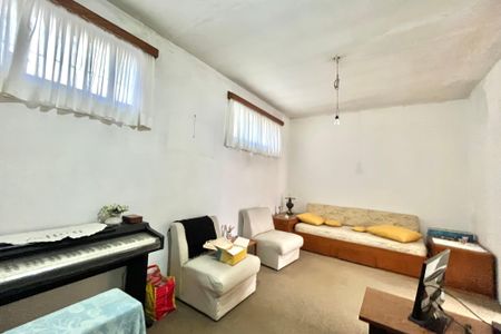 Casa à venda com 63m², 1 quarto e 1 vaga Casa à venda com 63m², 1 quarto e 1 vagaSala/Quarto