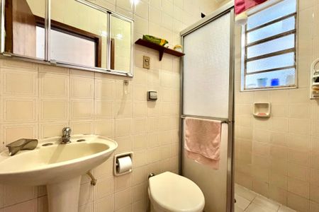 Casa à venda com 63m², 1 quarto e 1 vaga Casa à venda com 63m², 1 quarto e 1 vagaBanheiro