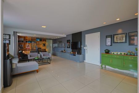 Apartamento à venda com 138m², 4 quartos e 3 vagasSala