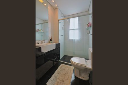 Apartamento à venda com 138m², 4 quartos e 3 vagasBanheiro da Suíte 2