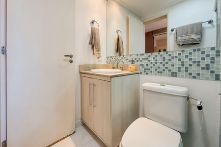 Apartamento à venda com 127m², 3 quartos e 2 vagasBanheiro da Suíte 2