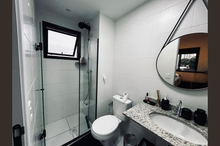 Banheiro de apartamento à venda com 1 quarto, 24m² em Pompeia, São Paulo