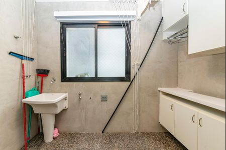 Apartamento para alugar com 140m², 4 quartos e 3 vagasÁrea de Serviço