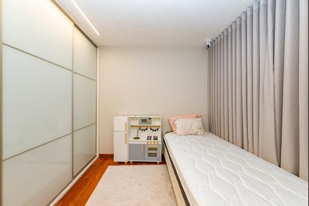 Apartamento para alugar com 140m², 4 quartos e 3 vagasQuarto 2