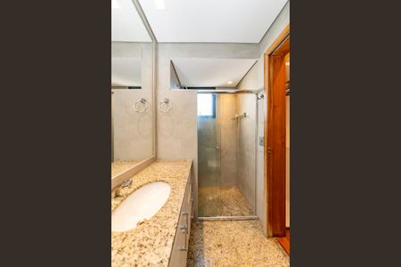 Apartamento para alugar com 140m², 4 quartos e 3 vagasBanheiro da Suíte
