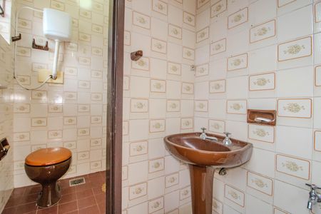 Casa à venda com 300m², 3 quartos e 1 vaga Casa à venda com 300m², 3 quartos e 1 vagaLavabo