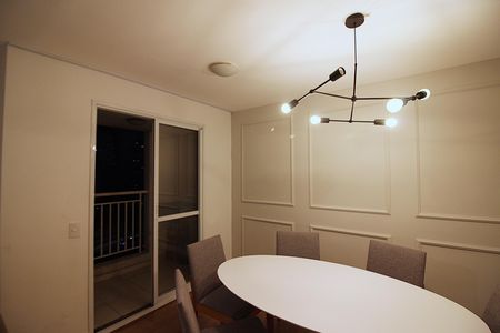 Apartamento à venda com 62m², 2 quartos e 1 vagaSala