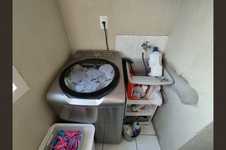 Apartamento para alugar com 52m², 2 quartos e 1 vagaÁrea de Serviço