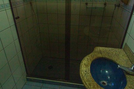 Casa à venda com 156m², 3 quartos e 2 vagasBanheiro