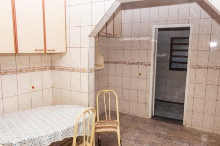 Casa à venda com 156m², 3 quartos e 2 vagasCozinha