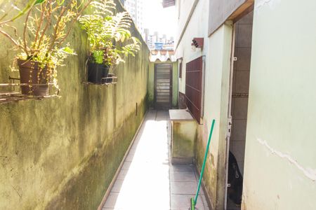 Casa à venda com 156m², 3 quartos e 2 vagasCorredor