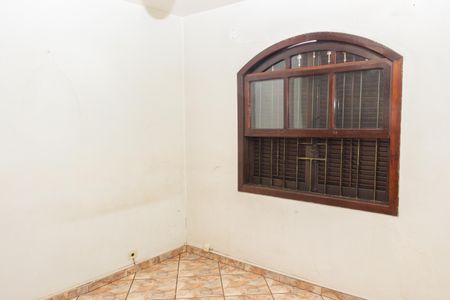 Casa à venda com 156m², 3 quartos e 2 vagasSuíte