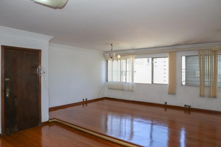 Sala de apartamento para alugar com 3 quartos, 150m² em Água Branca, São Paulo