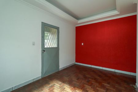 Casa à venda com 150m², 3 quartos e 2 vagasSala