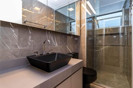 Apartamento à venda com 138m², 2 quartos e 2 vagas Apartamento à venda com 138m², 2 quartos e 2 vagasBanheiro Suíte 2