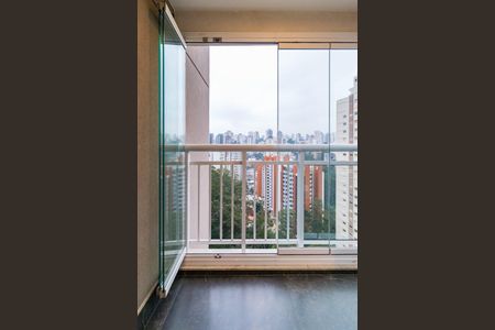 Apartamento à venda com 138m², 2 quartos e 2 vagas Apartamento à venda com 138m², 2 quartos e 2 vagasVaranda Suíte 2