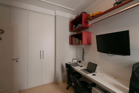 Apartamento à venda com 161m², 3 quartos e 2 vagasSuíte 2 