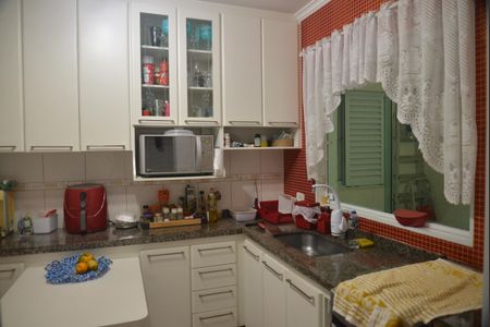 Apartamento para alugar com 69m², 2 quartos e 2 vagasCozinha