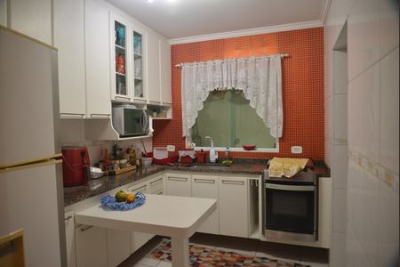 Apartamento para alugar com 69m², 2 quartos e 2 vagasCozinha