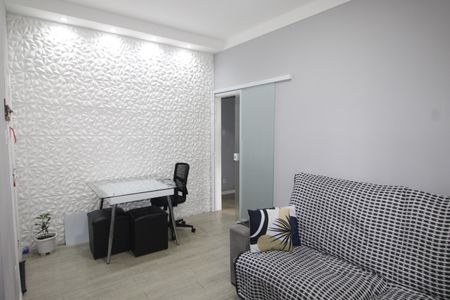 Apartamento à venda com 60m², 2 quartos e 1 vagaSala