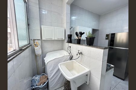 Apartamento à venda com 60m², 2 quartos e 1 vagaÁrea de Serviço