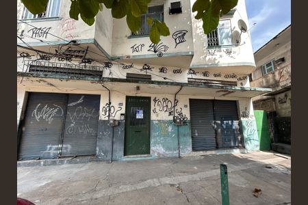 Apartamento à venda com 60m², 2 quartos e 1 vagaFachada + plaquinha