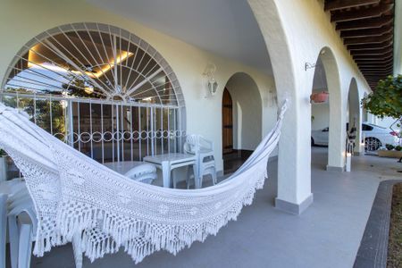 Casa à venda com 560m², 4 quartos e 6 vagas Casa à venda com 560m², 4 quartos e 6 vagasÁrea comum