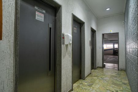 Apartamento à venda com 41m², 1 quarto e sem vagaÁrea comum - Elevadores