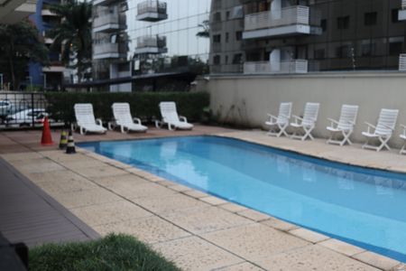 Apartamento à venda com 70m², 1 quarto e 2 vagasÁrea comum - Piscina