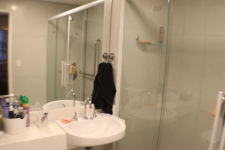 Apartamento à venda com 70m², 1 quarto e 2 vagasBanheiro