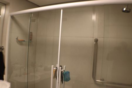 Apartamento à venda com 70m², 1 quarto e 2 vagasBanheiro