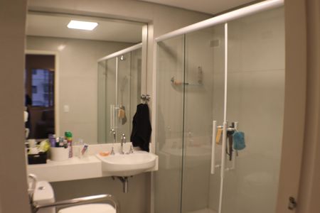 Apartamento à venda com 70m², 1 quarto e 2 vagasBanheiro