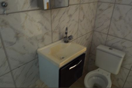 Casa de condomínio à venda com 160m², 4 quartos e 2 vagasBanheiro