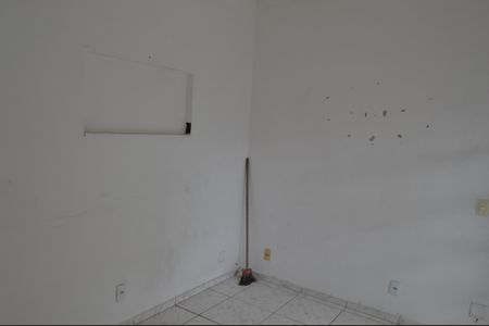 Casa de condomínio à venda com 160m², 4 quartos e 2 vagasSala