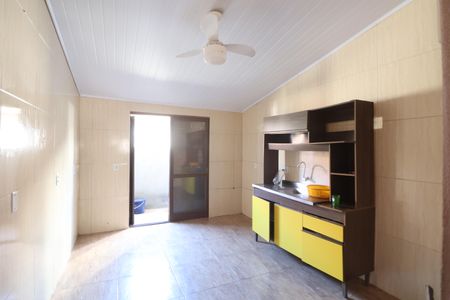 Casa de condomínio à venda com 45m², 2 quartos e 1 vagaCozinha e Área de Serviço