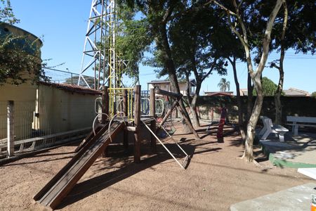 Casa de condomínio à venda com 45m², 2 quartos e 1 vagaÁrea comum - Playground