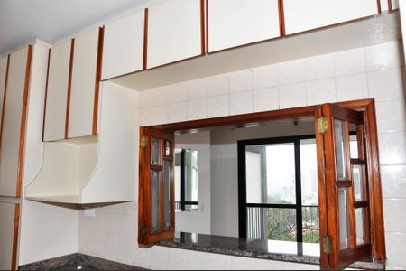 Apartamento à venda com 84m², 3 quartos e 2 vagasCozinha