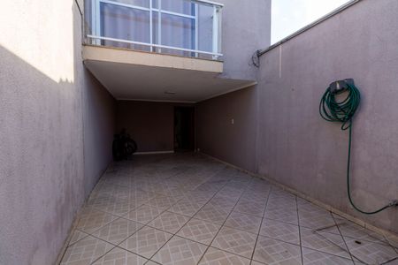 Casa à venda com 139m², 3 quartos e 2 vagasGaragem