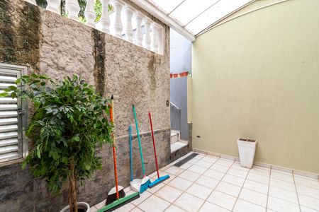 Casa para alugar com 200m², 3 quartos e 2 vagasQuintal