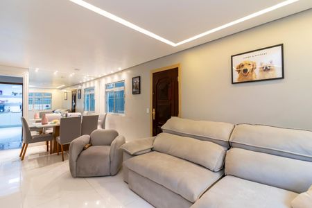 Casa para alugar com 200m², 3 quartos e 2 vagasSala de Estar