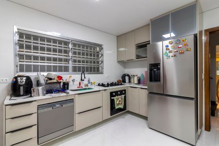 Casa para alugar com 200m², 3 quartos e 2 vagasCozinha